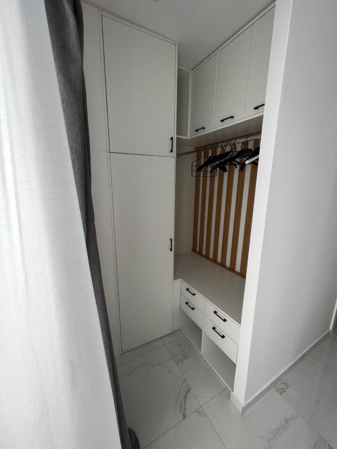Modern 1-Bedroom Apartment In The City Center Tessalónica Exterior foto