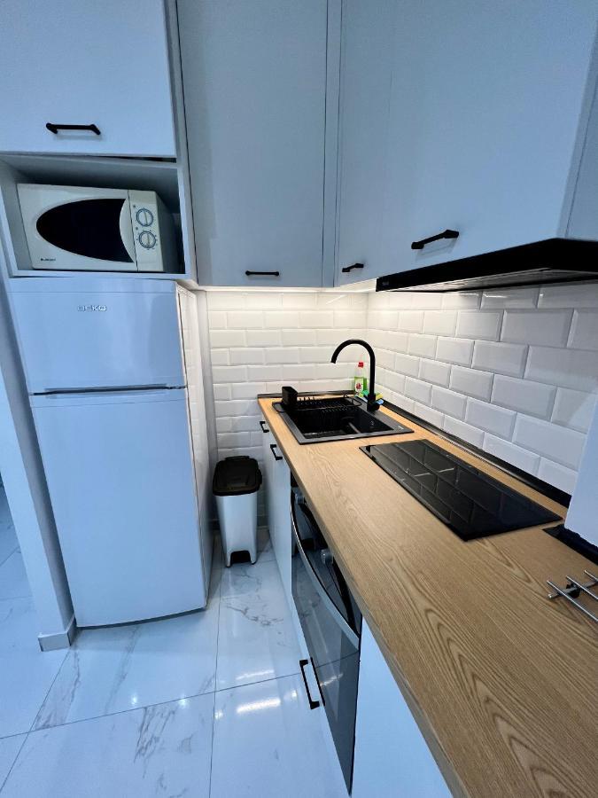 Modern 1-Bedroom Apartment In The City Center Tessalónica Exterior foto